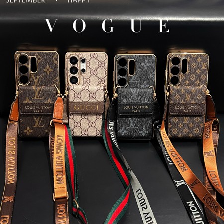 gucci風 カバー アイフォーンiphone17plus 
