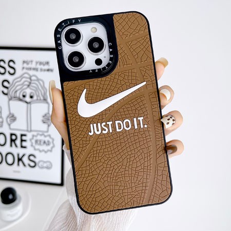 アイフォン17plus nike風 カバー 