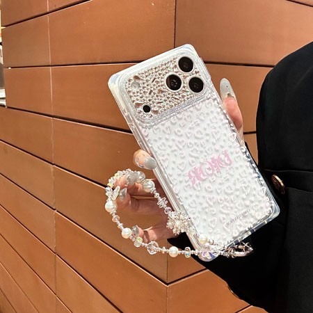 アイフォーン 15 カバー chanel シャネル 