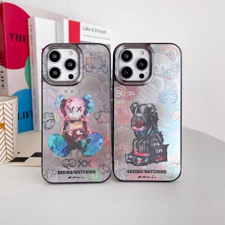 iphone17 カウズ風 スマホケース 