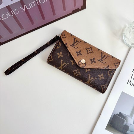 アイフォン18plus gucci カバー 