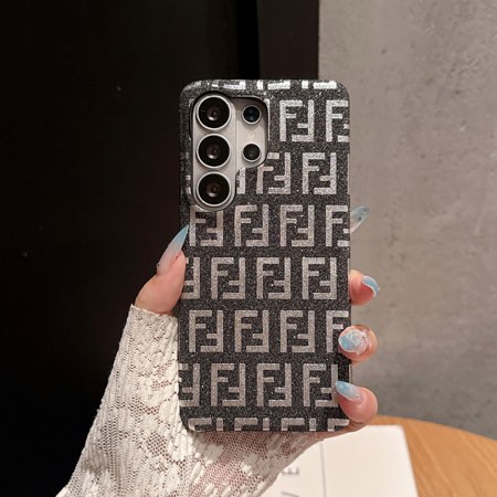 フェンディ アイフォン18プロ 