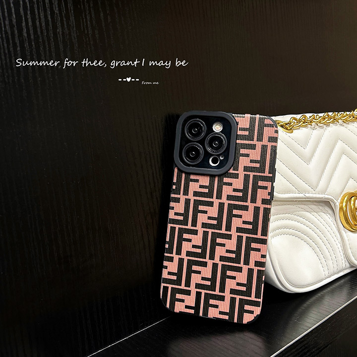 fendi フェンディ アイフォン17plus 
