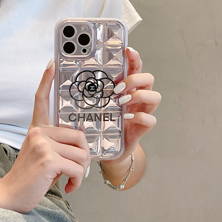 chanel シャネル 半透明 iphone 15プロ