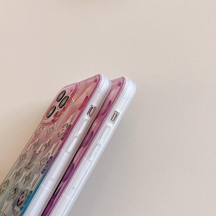 ヴィトン iphone 15プロカバー 女性愛用