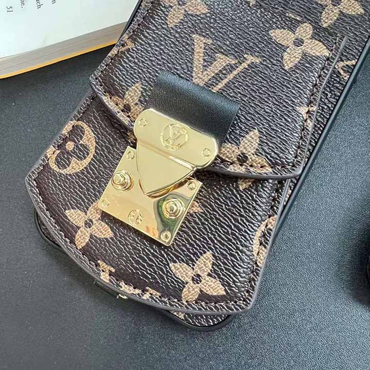  LV iPhone15 Pro ロックボタンケース