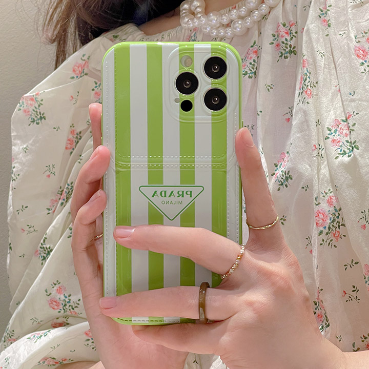 prada風 iphone17plus 