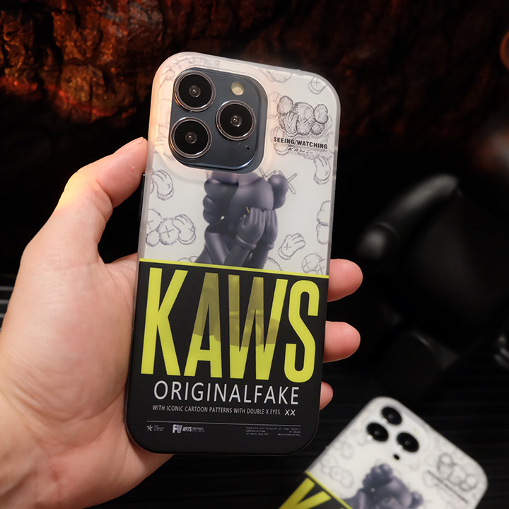 アイフォーン17プロmax kaws 携帯ケース 