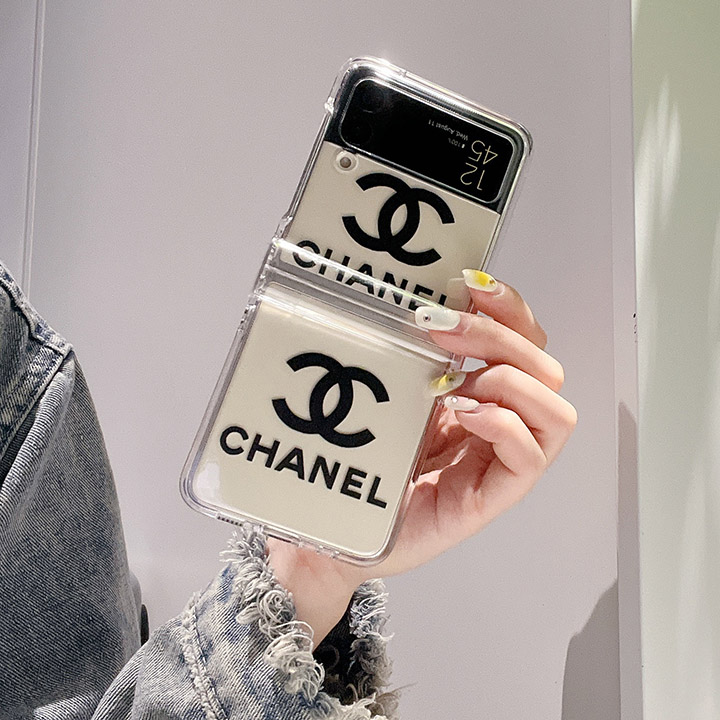 ブランド カバー iphone 15plus chanel 