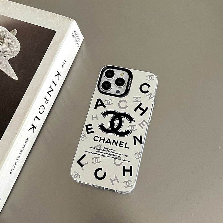 chanel シャネル 携帯ケース アイフォーン15 