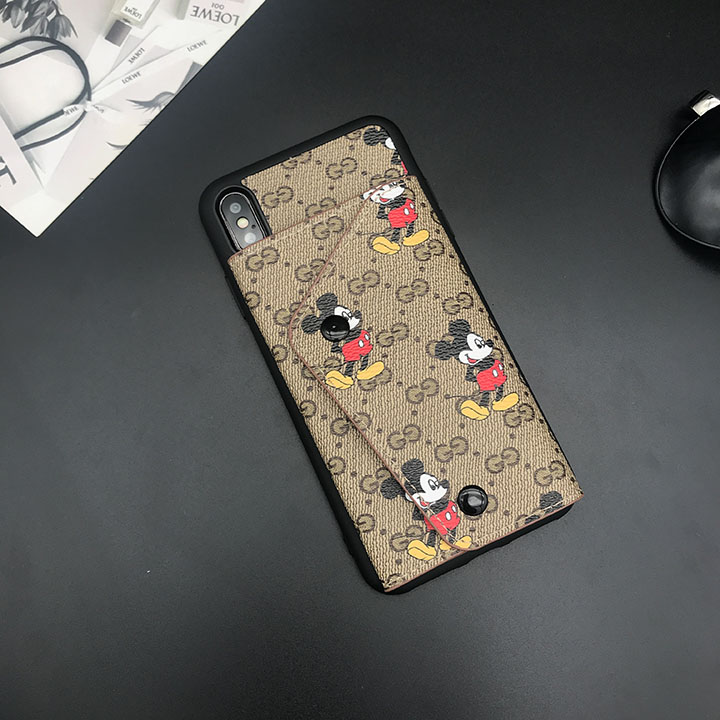 アイフォーン17plus カバー  