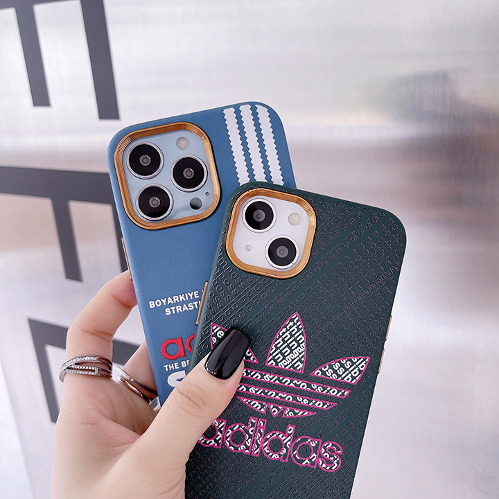 ブランド スマホケース アイフォン 15 pro max adidas 