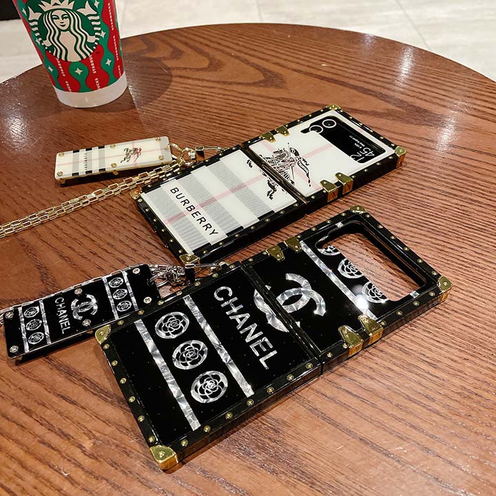 アイホン17plus バーバリー カバー 