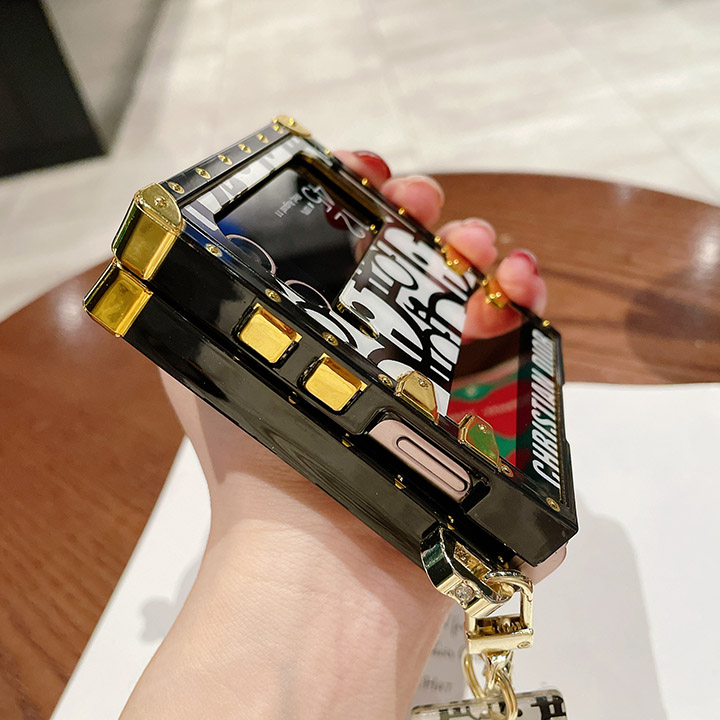 ハイブランド カバー アイホン17pro 