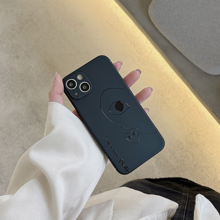 コムデギャルソン comme des garçons iphone17pro 