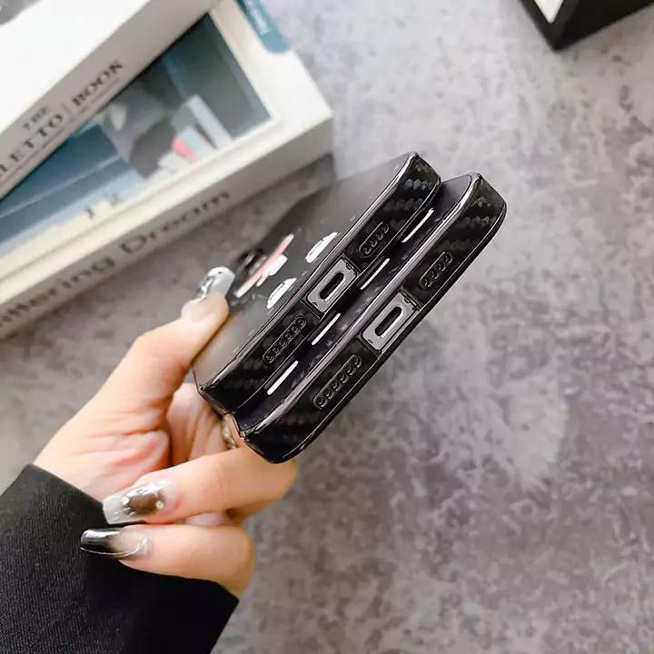 ブランド スマホケース iphone17 バレンシアガ 