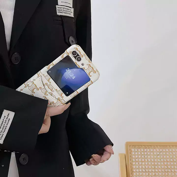 celine セリーヌ アイフォーン17 