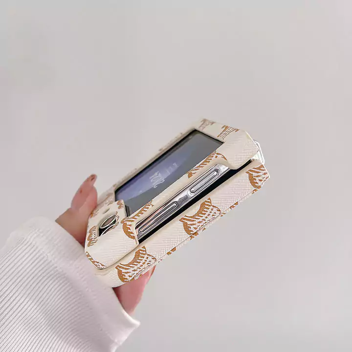 ハイブランド ケース アイフォン17pro celine セリーヌ 