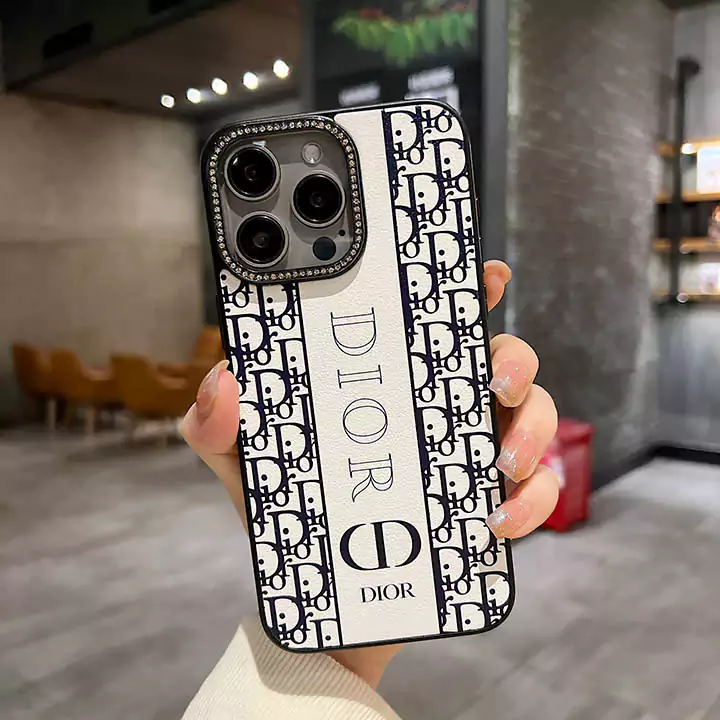 chanel シャネル ケース アイフォーン17 