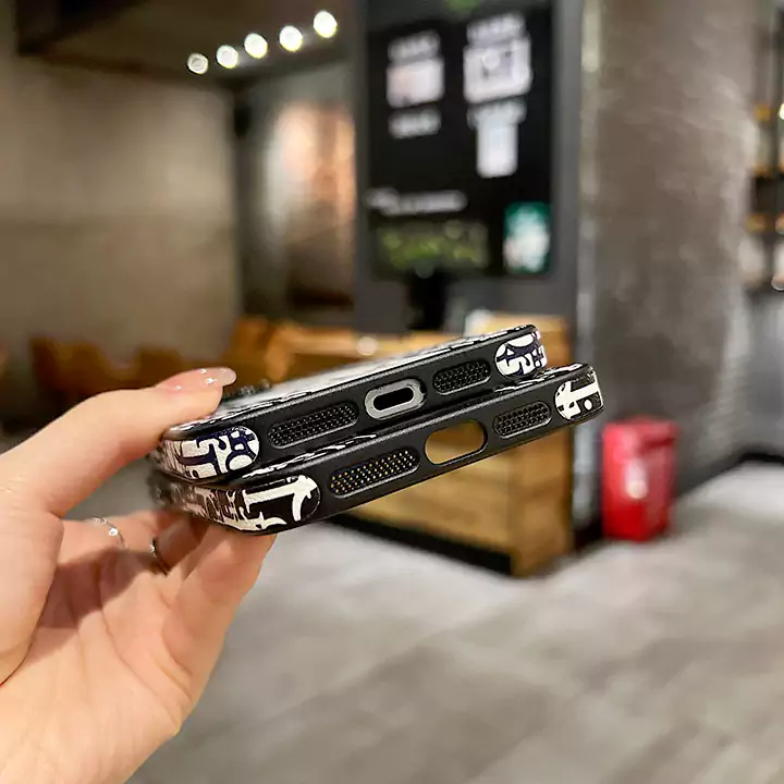 ハイブランド スマホケース 