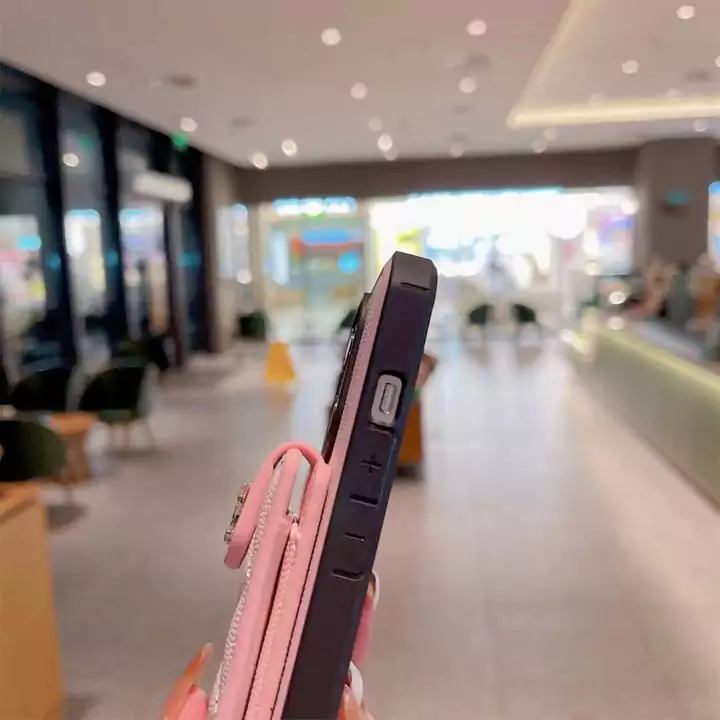 ブランド iphone17plus スマホケース 