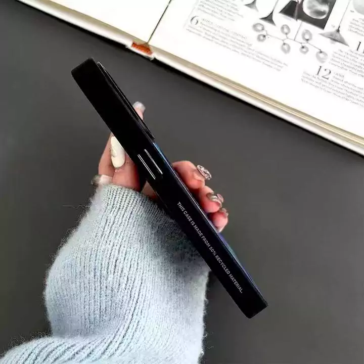 ブランド カバー アイフォン17plus 