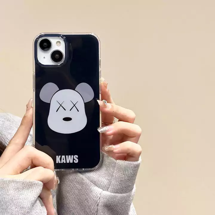 アイフォン 14 kaws風 スマホケース 