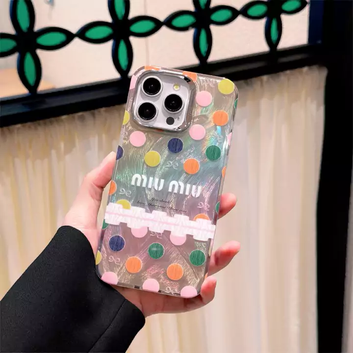 ミュウミュウ miumiu アイフォン17 スマホケース 