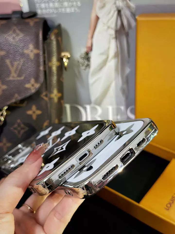 ブランド カバー アイフォーン17プロ vuitton 