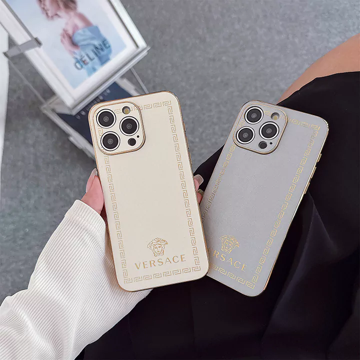 ブランド アイフォーン15 pro スマホケース 