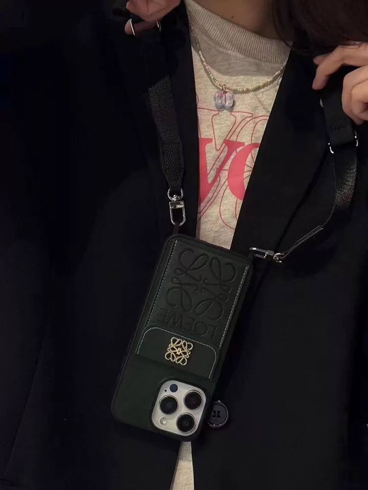 ブランド カバー iphone17 