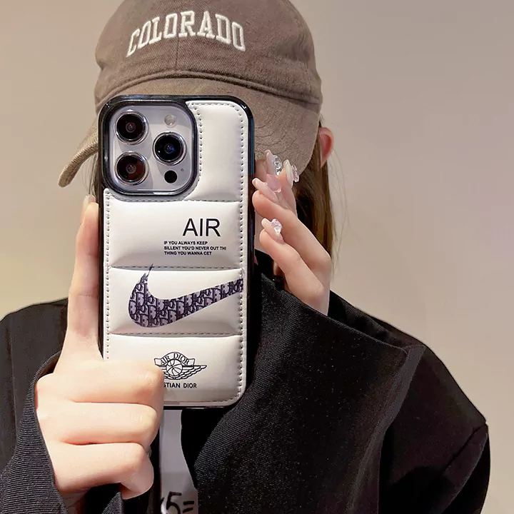 ブランド スマホケース iphone17 