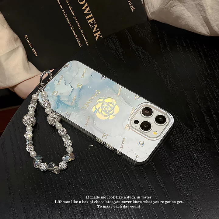 ブランド アイフォーン 15 pro スマホケース 