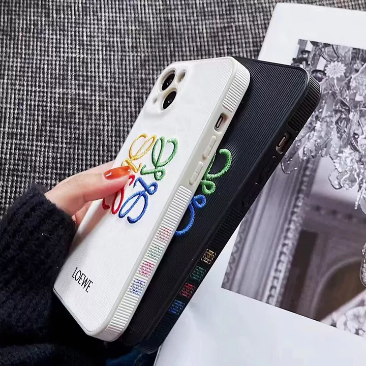 ロエベ風 iphone17 