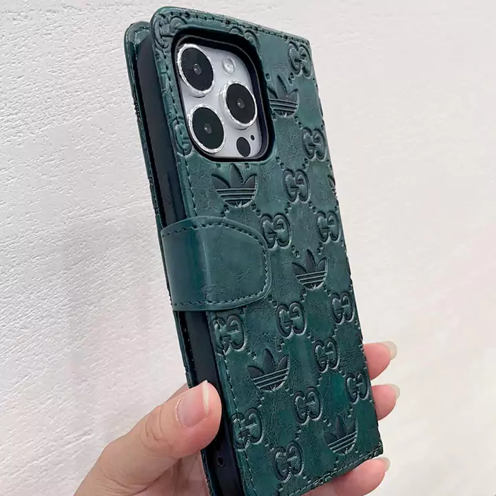 アディダス風 iphone17 