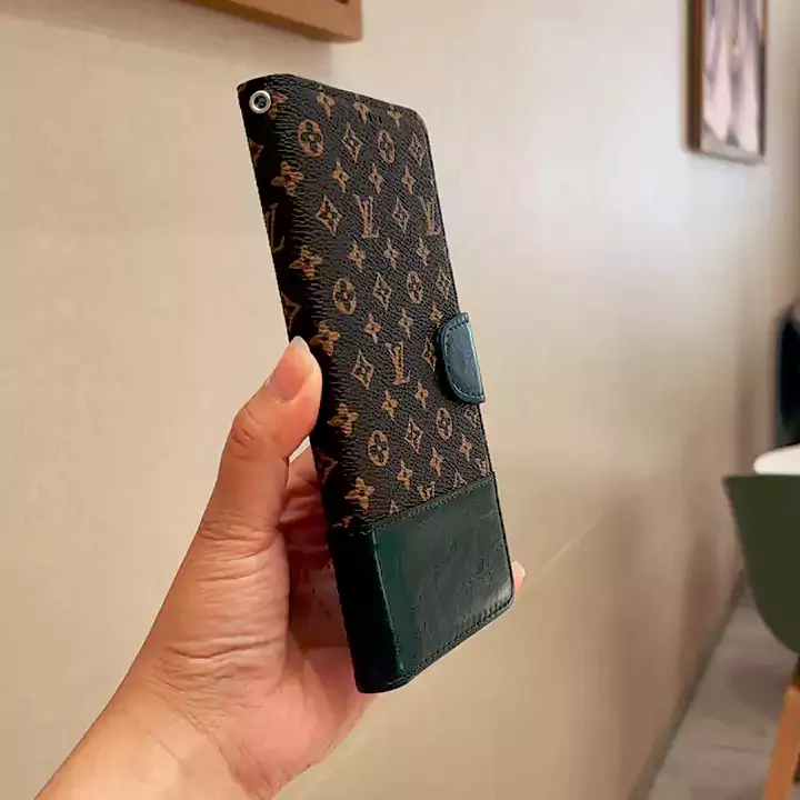 ブランド iphone16 Pro スマホケース 