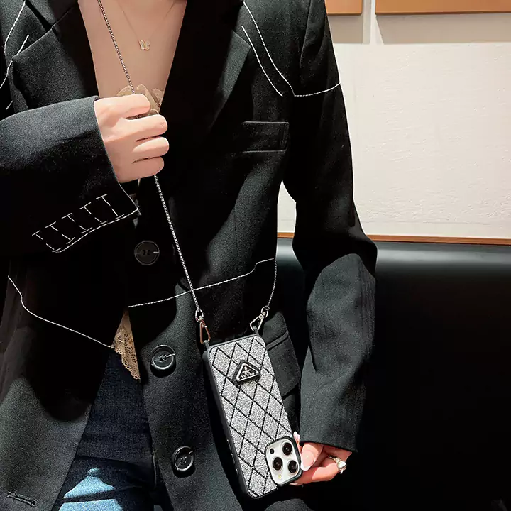 prada iphone17 携帯ケース 