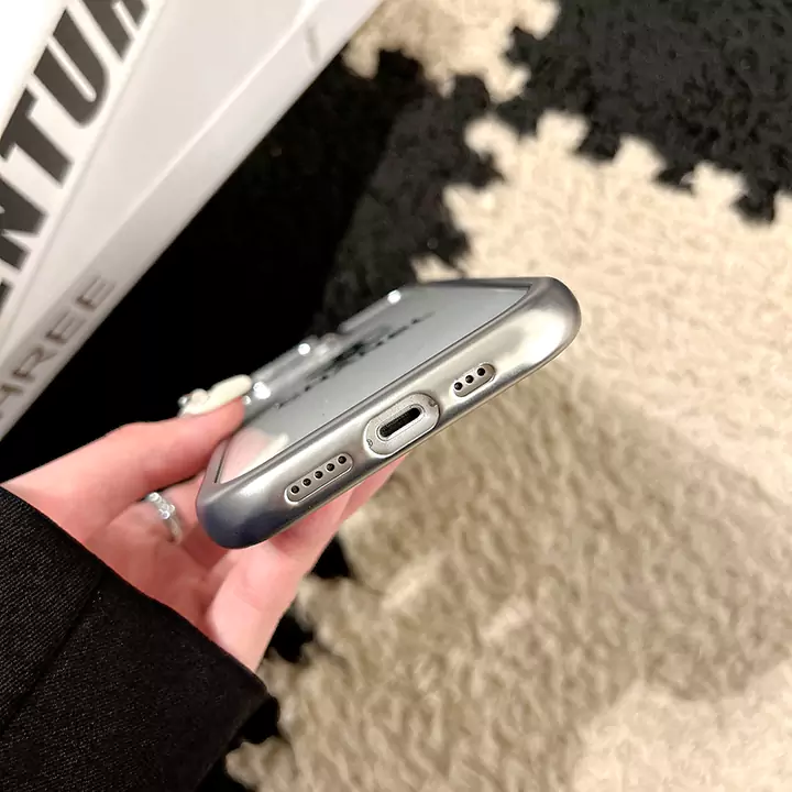 ハイブランド シャネル風 iphone 15 pro max 携帯ケース 