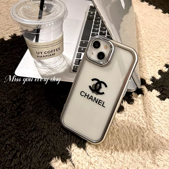 ブランド ケース アイフォン17 