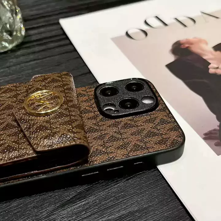 ハイブランド マイケルコース風 アイフォーン17 カバー 