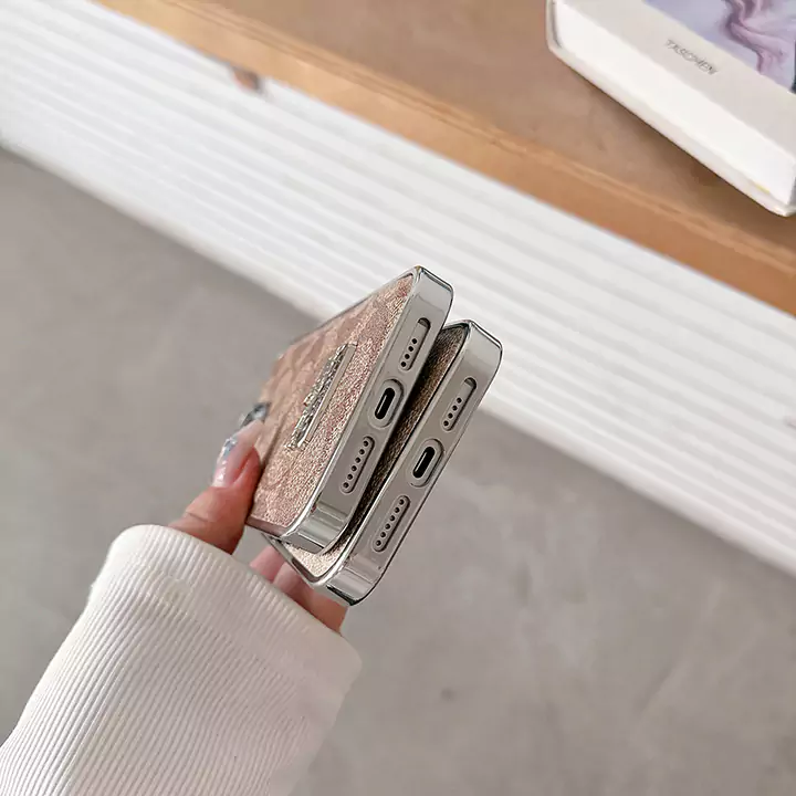 ブランド 携帯ケース アイフォン14プロ coach コーチ 