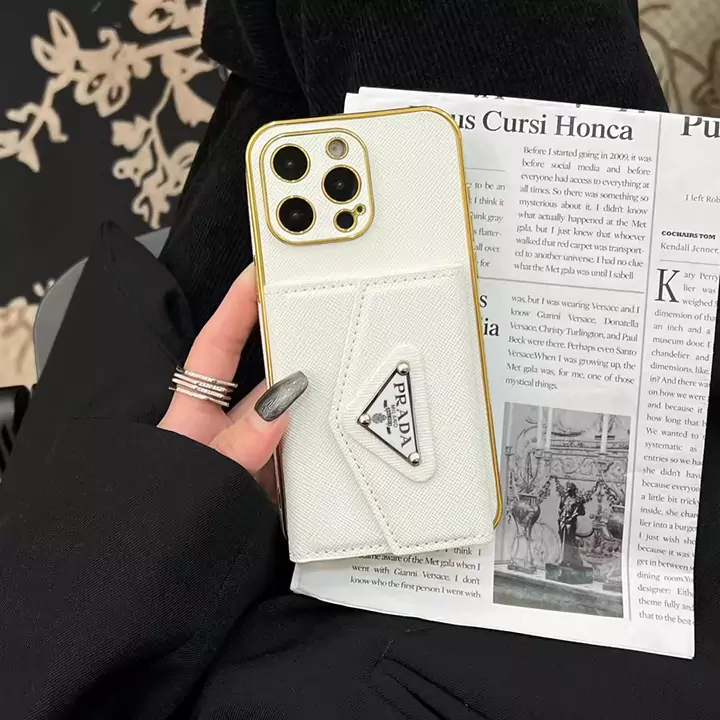 ブランド カバー アイフォン17