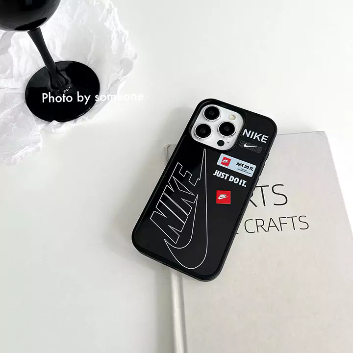 nike アイホン17plus 