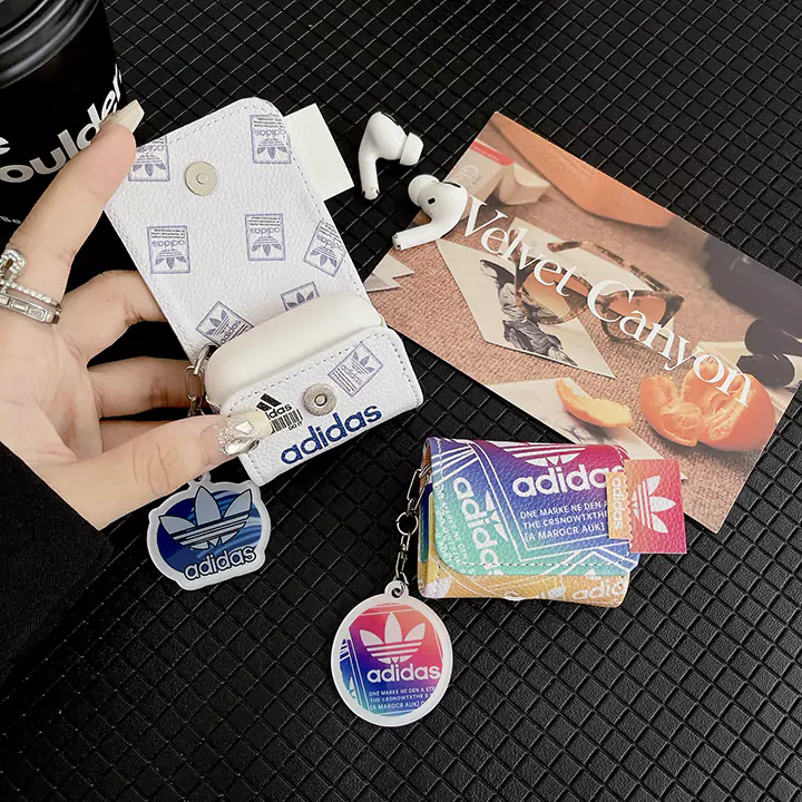 adidas アイホンiphone17 ケース 