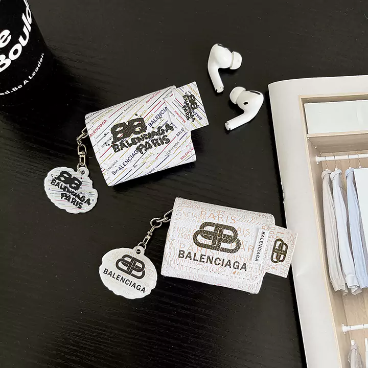 アイフォン17プロ max ケース balenciaga バレンシアガ 