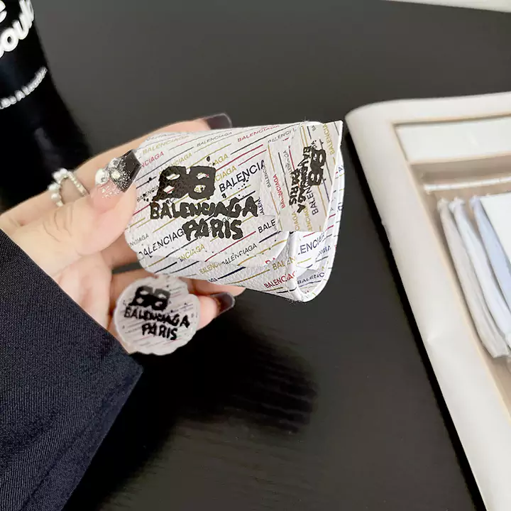 ハイブランド カバー アイフォン17 