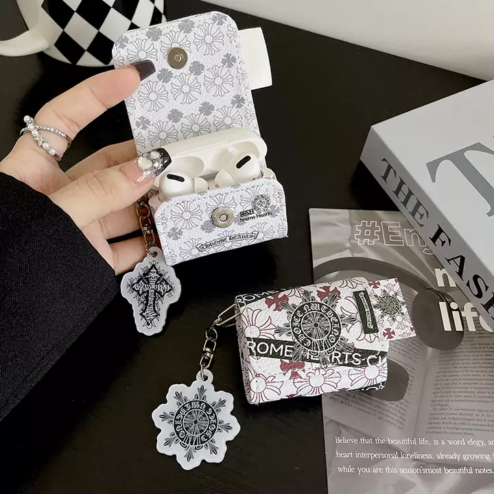 ブランド chrome hearts風 iphone17plus カバー 