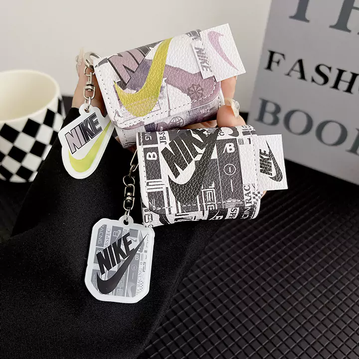 ナイキ 収納ケース アイフォンiphone17