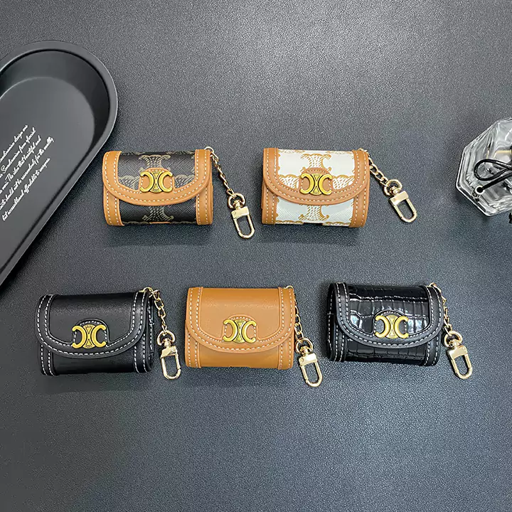 アイフォン17 収納ケース セリーヌ celine 