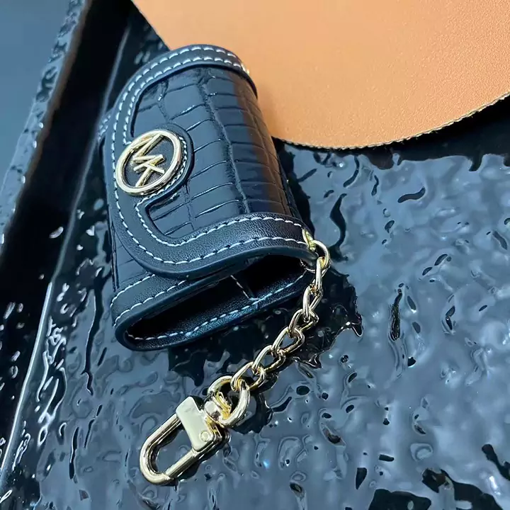 ハイブランド 収納ケース アイホン17pro max 